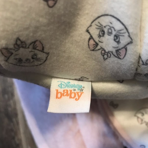 ❌SOLD❌ 3-6M Like New Disney Baby Aristocats Marie softest cute bunting footed - Picture 4 of 8